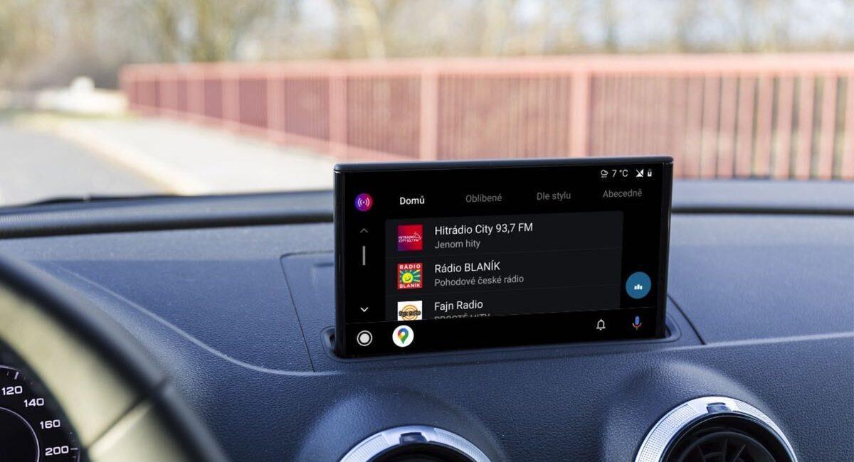 Upgrade aplikace radia.cz míří do automobilů a podporuje Android Auto a Apple Carplay