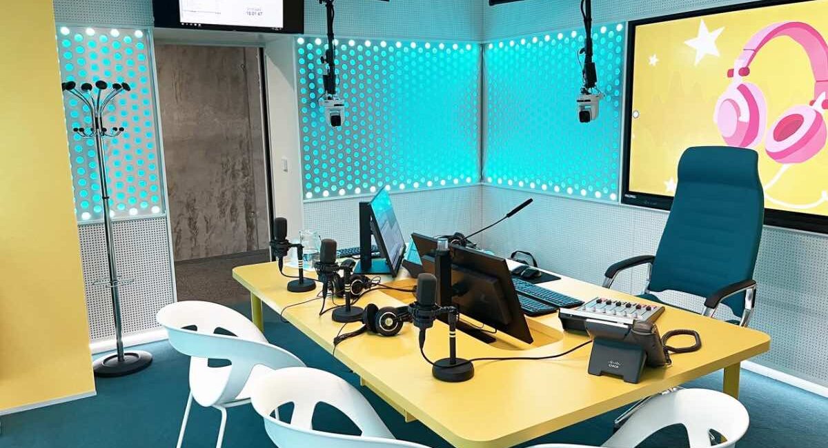 Rádio Junior a jeho nové vysílací studio